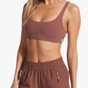 Vuori Yosemite Bra in Hazelnut, Size L
